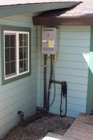 9133 La Porte, Brownsville, CA 95919