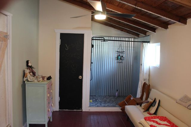 9133 La Porte, Brownsville, CA 95919