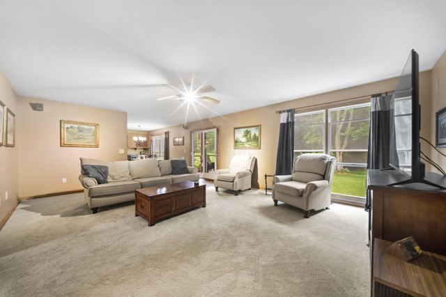 525 Gleneagles Drive, Newark, OH 43055