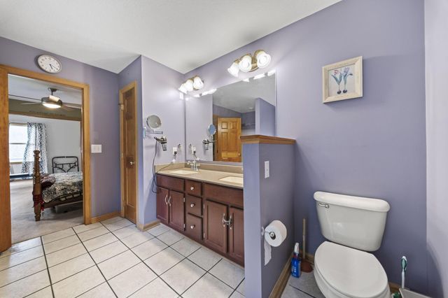 525 Gleneagles Drive, Newark, OH 43055