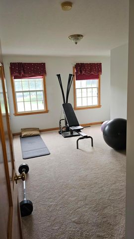 525 Gleneagles Drive, Newark, OH 43055