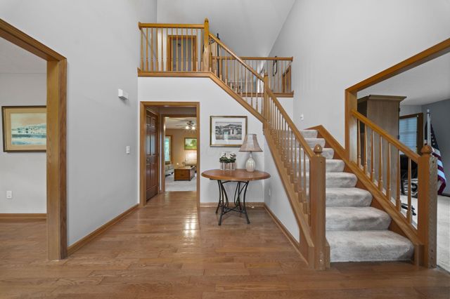 525 Gleneagles Drive, Newark, OH 43055