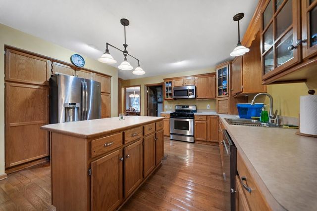 525 Gleneagles Drive, Newark, OH 43055