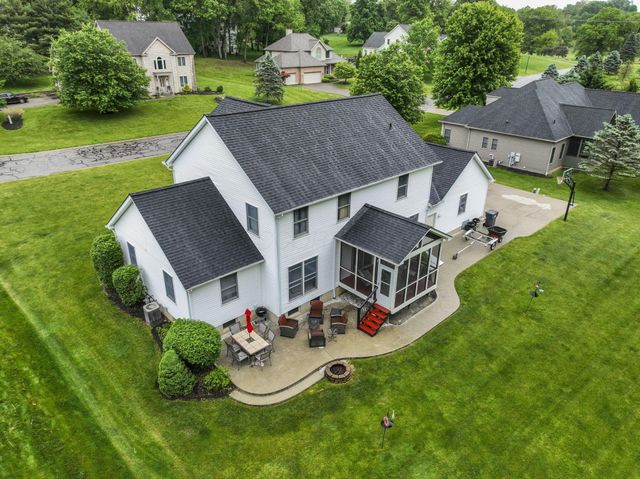 525 Gleneagles Drive, Newark, OH 43055