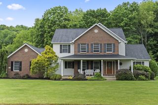 525 Gleneagles Drive, Newark, OH 43055
