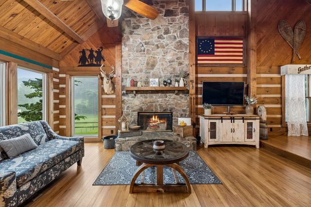 2500 Chimney Springs Rd, Cookeville, TN 38506