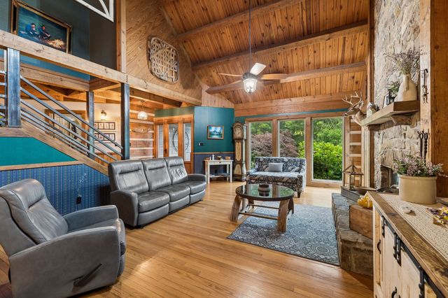 2500 Chimney Springs Rd, Cookeville, TN 38506