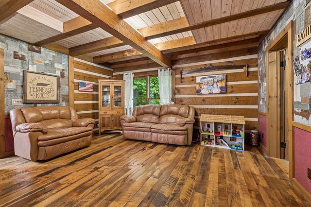 2500 Chimney Springs Rd, Cookeville, TN 38506