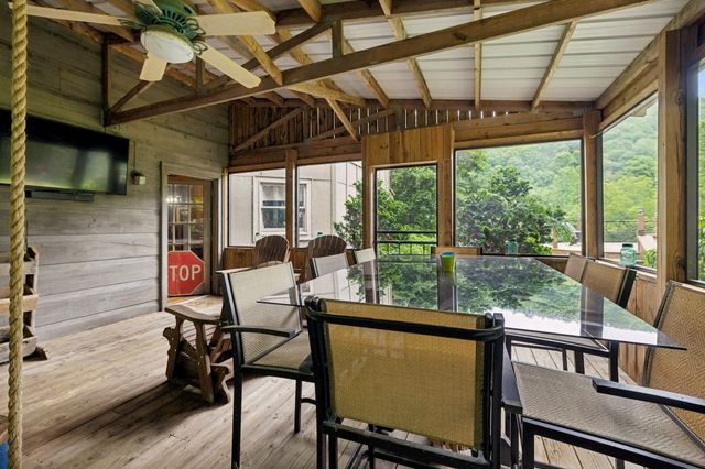 2500 Chimney Springs Rd, Cookeville, TN 38506