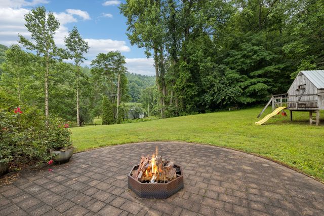 2500 Chimney Springs Rd, Cookeville, TN 38506
