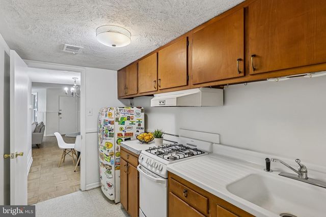 812 NORTH CAROLINA AVE SE, Washington, DC 20003