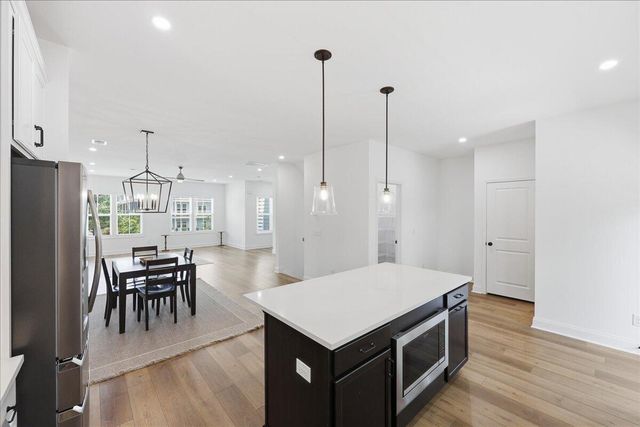 639 N Laurel Street, Summerville, SC 29483