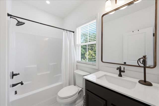 639 N Laurel Street, Summerville, SC 29483
