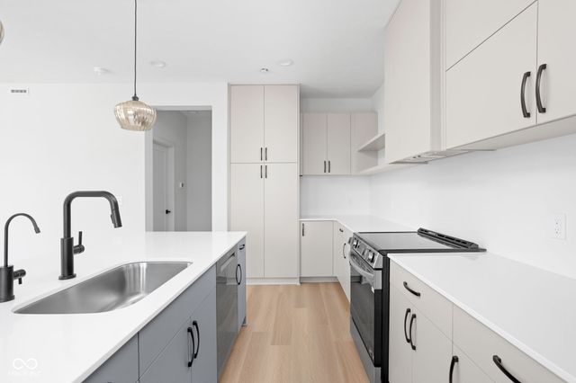 1481 Whistle Way, Westfield, IN 46074