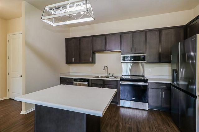 8601 W Gate BLVD 7101, Austin, TX 78745