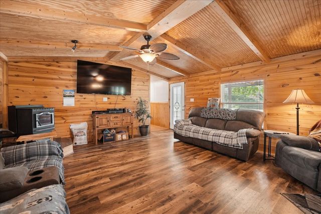 691 S State Highway 78, Bonham, TX 75418