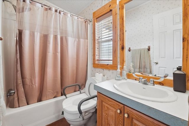 691 S State Highway 78, Bonham, TX 75418