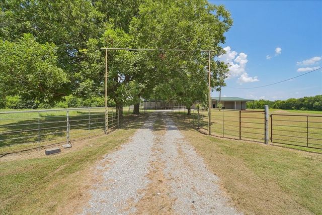 691 S State Highway 78, Bonham, TX 75418
