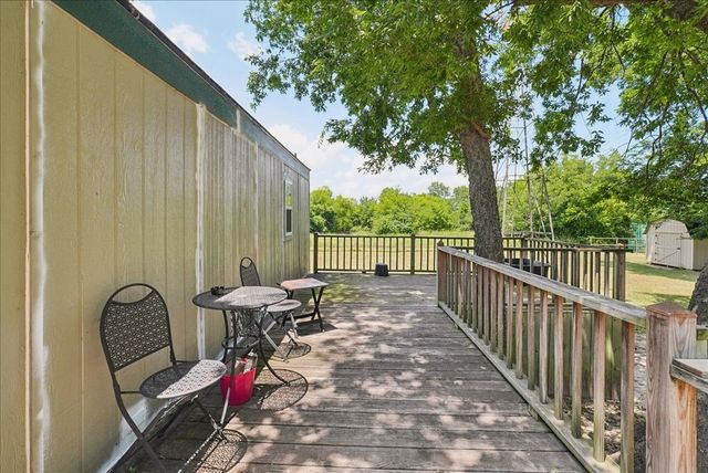 691 S State Highway 78, Bonham, TX 75418