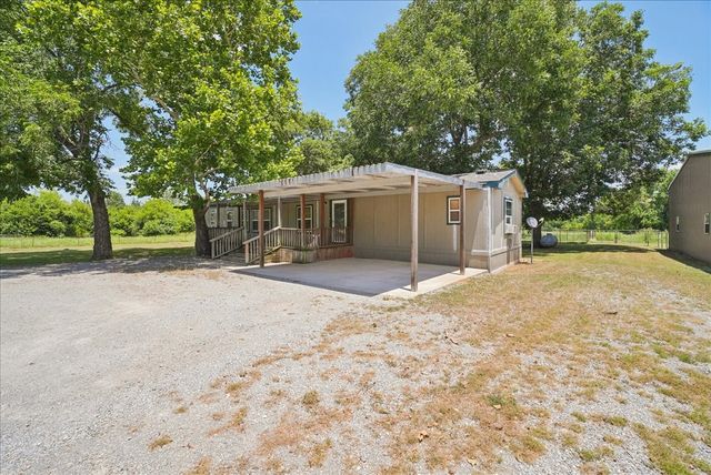 691 S State Highway 78, Bonham, TX 75418