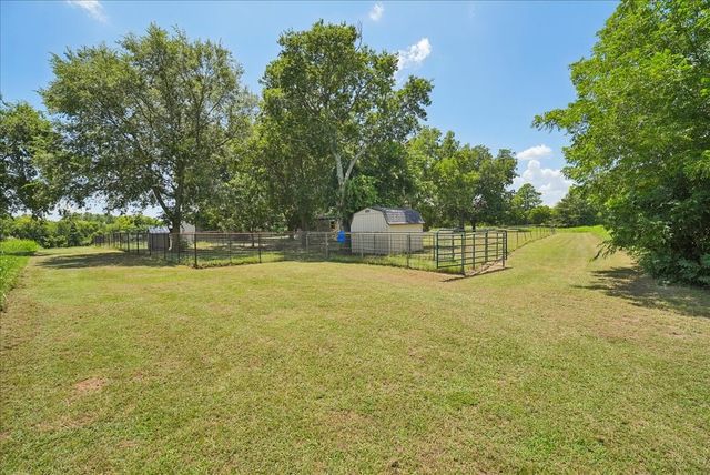 691 S State Highway 78, Bonham, TX 75418