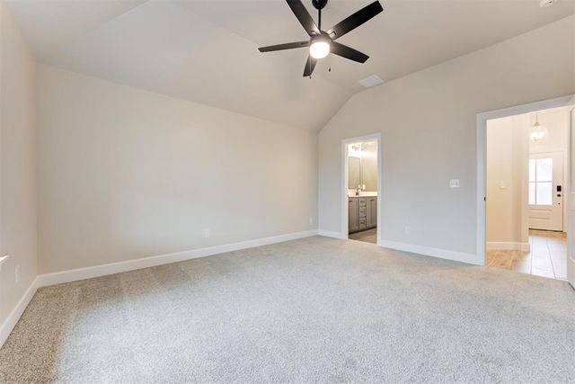 4609 Hambletonian Lane, Mustang, OK 73064