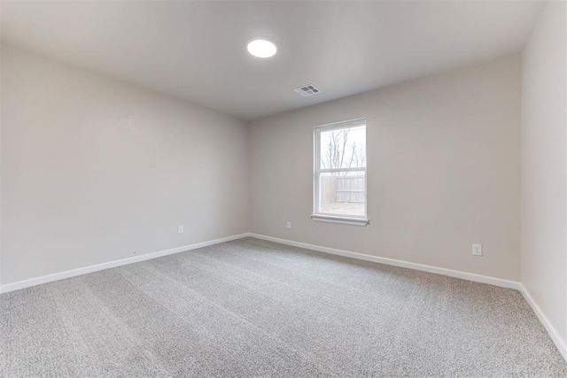 4609 Hambletonian Lane, Mustang, OK 73064