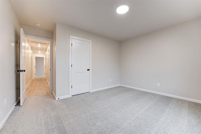 4609 Hambletonian Lane, Mustang, OK 73064