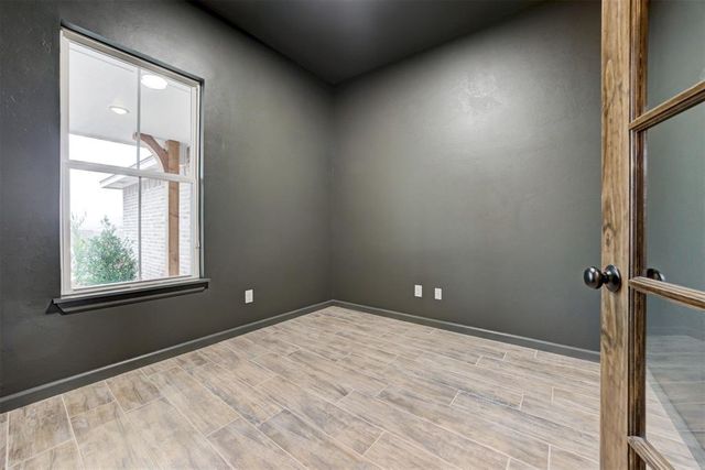 4609 Hambletonian Lane, Mustang, OK 73064