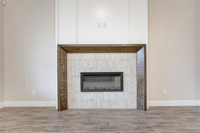 4609 Hambletonian Lane, Mustang, OK 73064