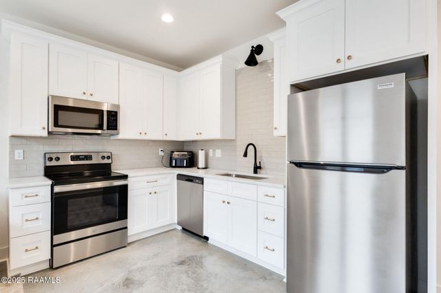 511 Highland Park Lane, Lafayette, LA 70508