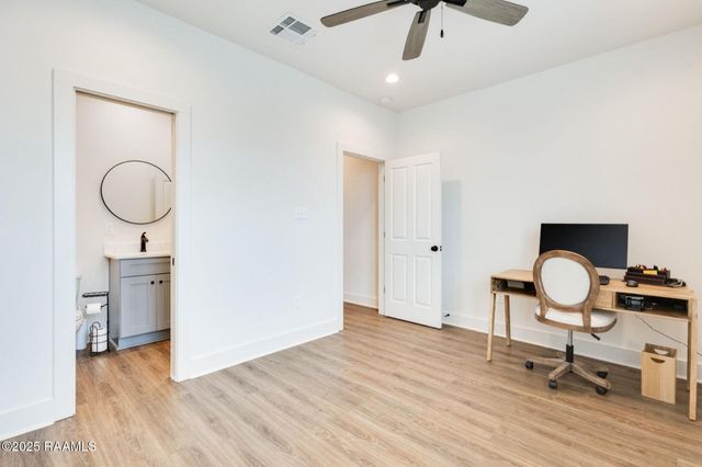 511 Highland Park Lane, Lafayette, LA 70508