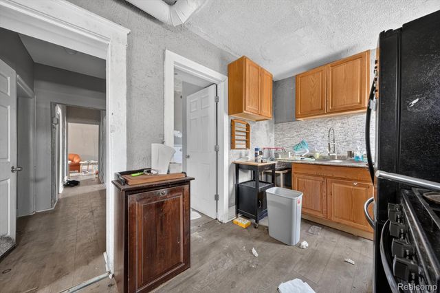 504 Trowbridge Street, Detroit, MI 48202