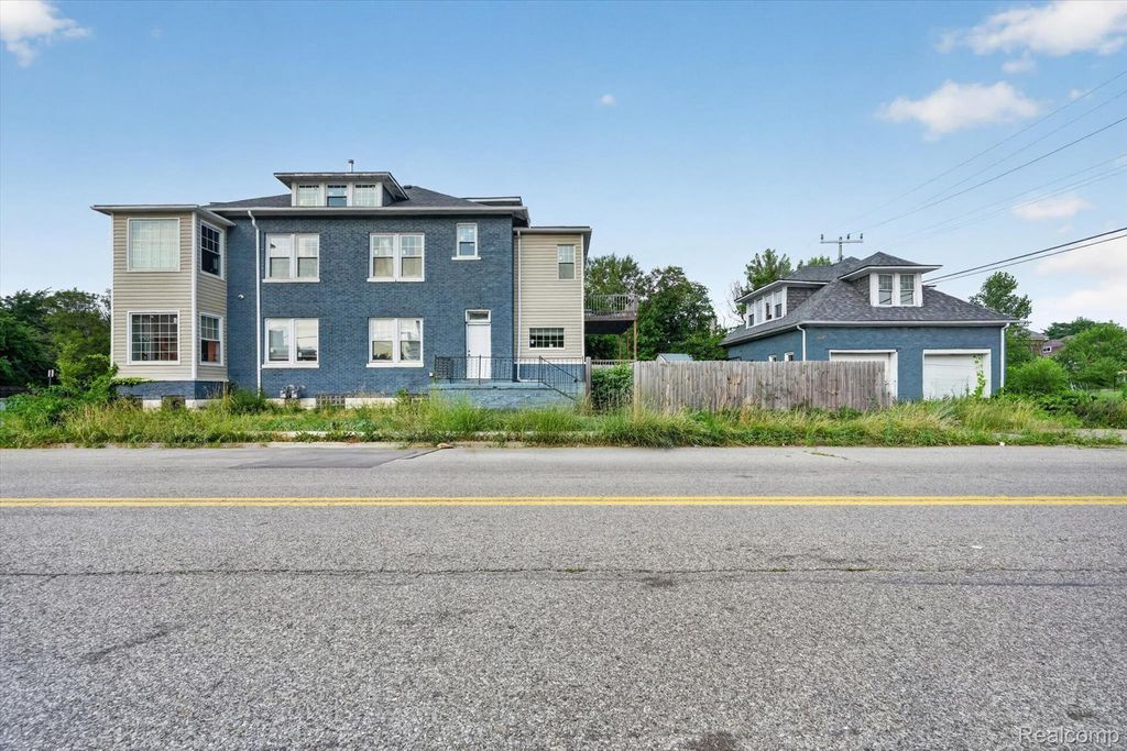 504 Trowbridge Street, Detroit, MI 48202