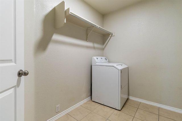 401 Spruce DR, Kyle, TX 78640