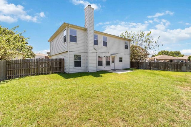 401 Spruce DR, Kyle, TX 78640