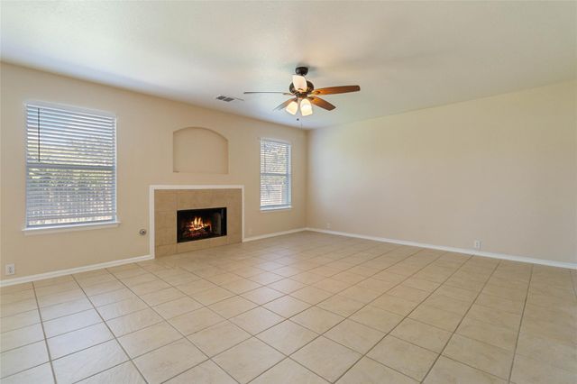 401 Spruce DR, Kyle, TX 78640