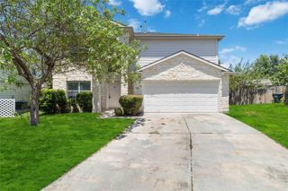 401 Spruce DR, Kyle, TX 78640