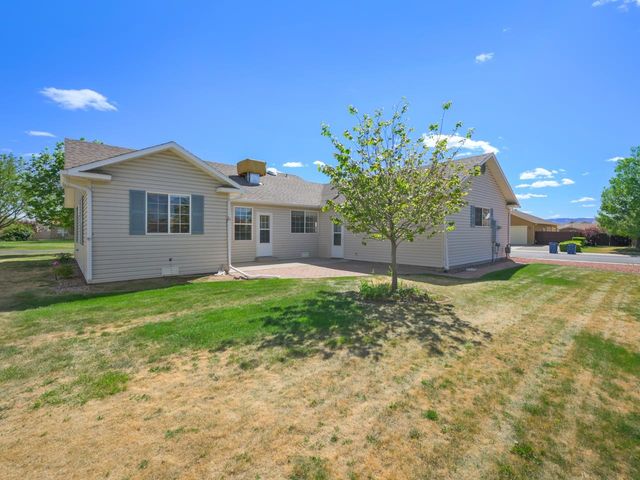208 Chipeta Pines Court, Grand Junction, CO 81503
