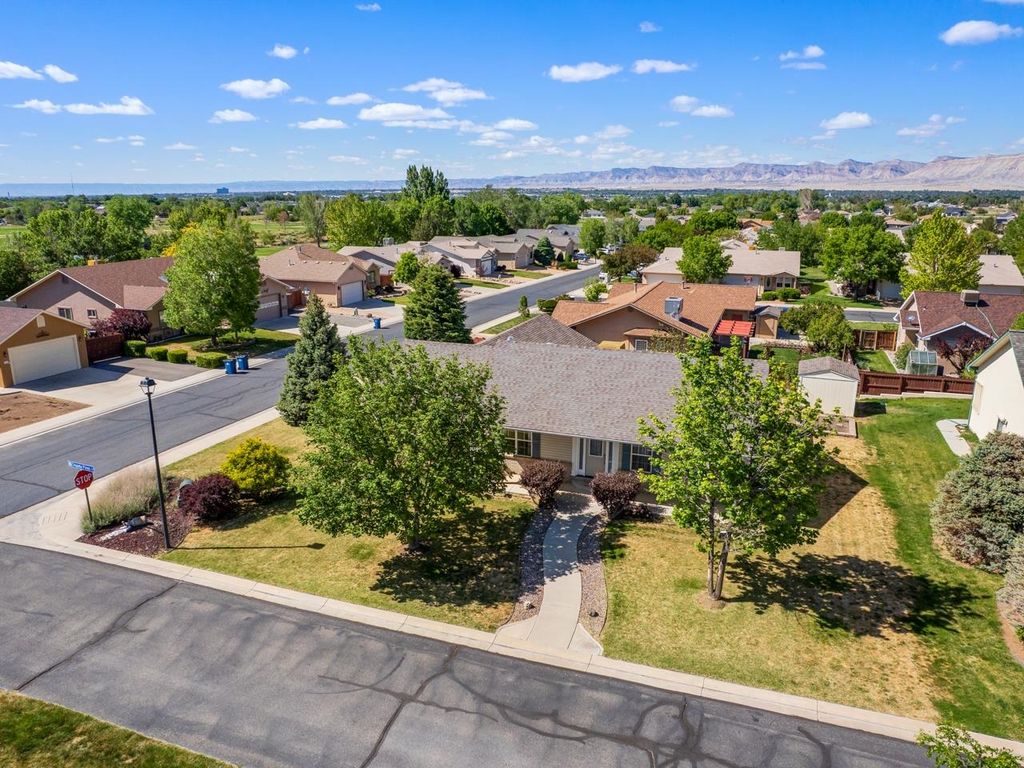 208 Chipeta Pines Court, Grand Junction, CO 81503