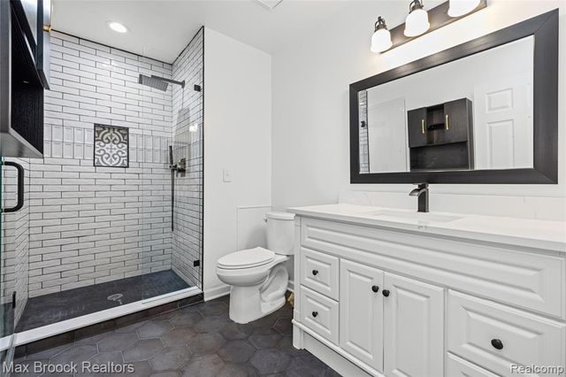 7432 Azalea Court, West Bloomfield, MI 48322