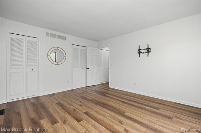 7432 Azalea Court, West Bloomfield, MI 48322
