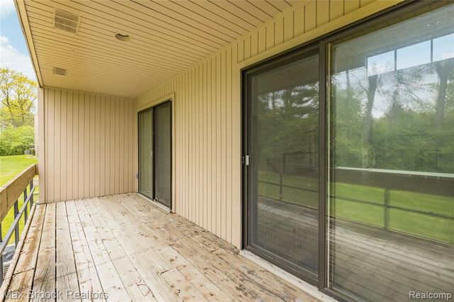 7432 Azalea Court, West Bloomfield, MI 48322