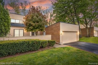 7432 Azalea Court, West Bloomfield, MI 48322
