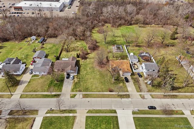 22674 Monterey Drive, Trenton, MI 48183