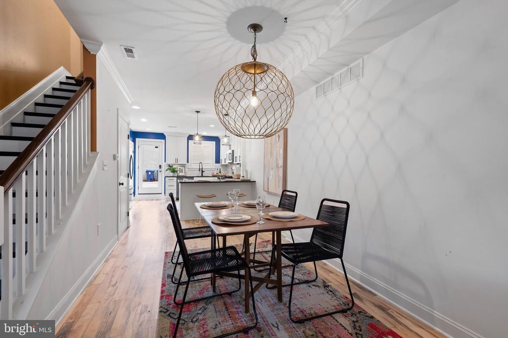 Image 7 of property listing at 3032 HUDSON ST, Baltimore, MD 21224