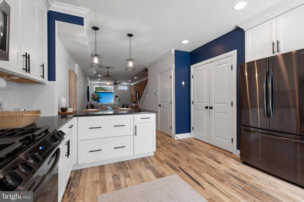 Image 9 of property listing at 3032 HUDSON ST, Baltimore, MD 21224