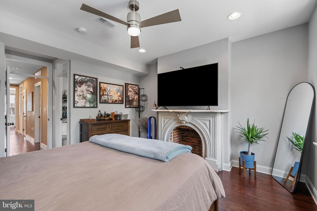Image 13 of property listing at 3032 HUDSON ST, Baltimore, MD 21224