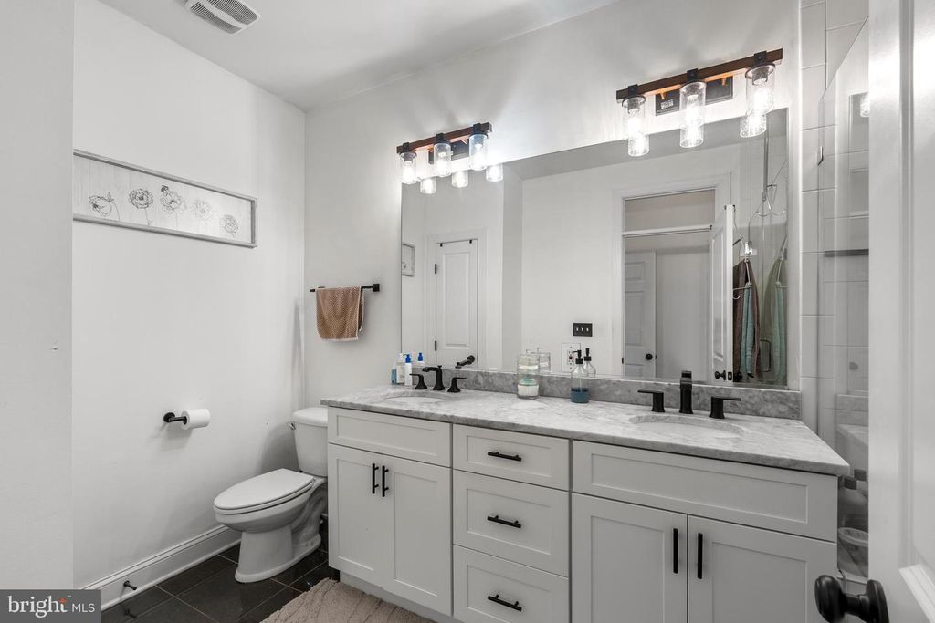 Image 21 of property listing at 3032 HUDSON ST, Baltimore, MD 21224