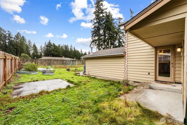 101 D Street, Port Hadlock, WA 98339